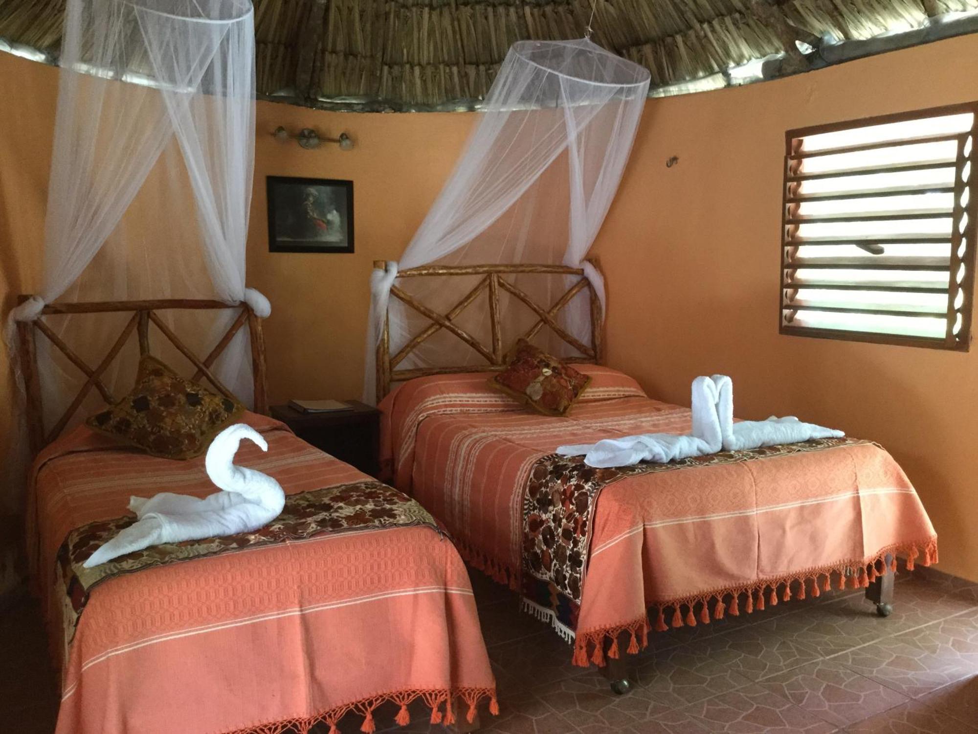 The Pickled Onion B&B And Restaurant Uxmal Santa Elena Cameră foto
