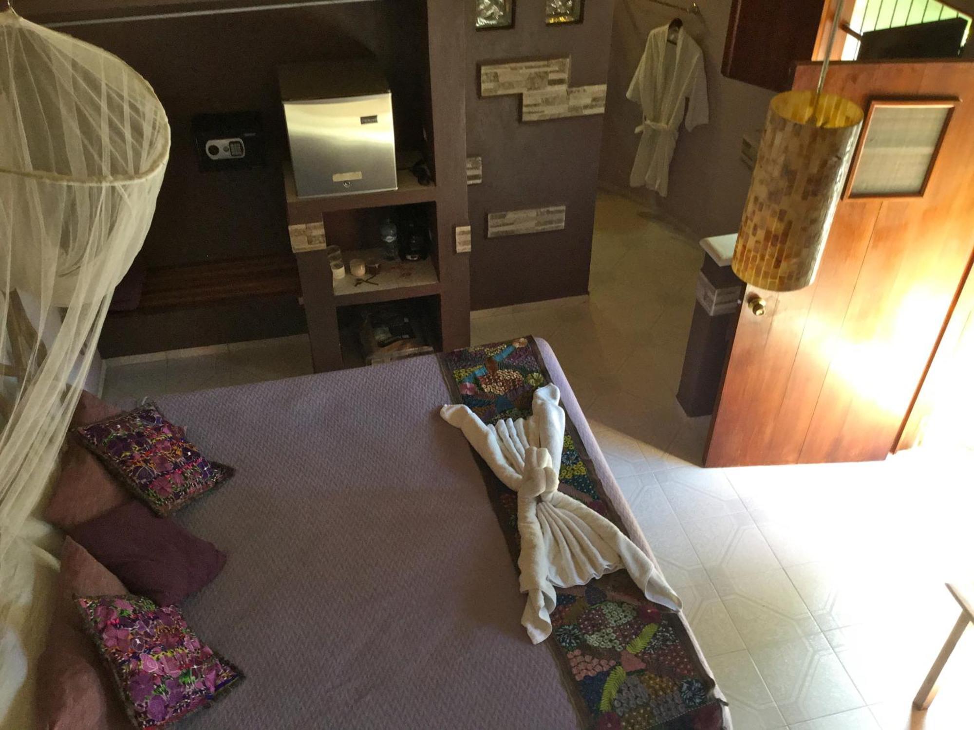 The Pickled Onion B&B And Restaurant Uxmal Santa Elena Cameră foto