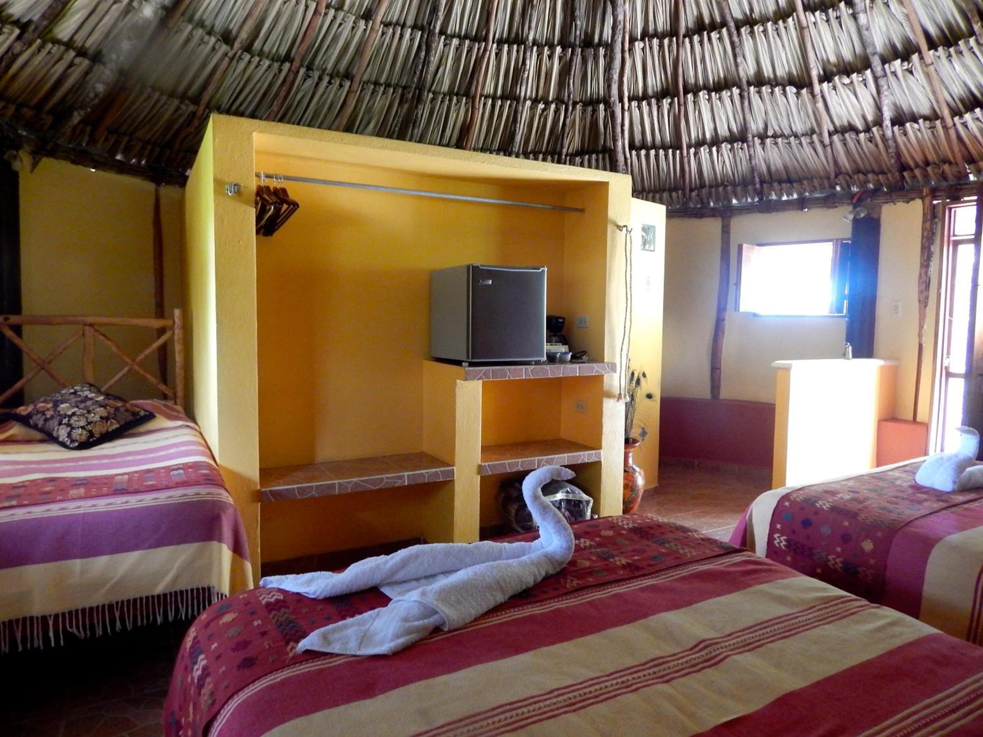 The Pickled Onion B&B And Restaurant Uxmal Santa Elena Cameră foto