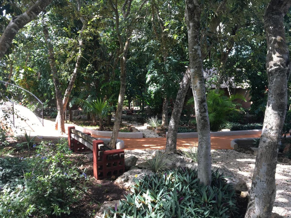 The Pickled Onion B&B And Restaurant Uxmal Santa Elena Exterior foto